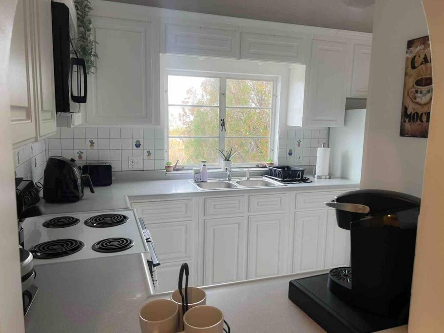 Joshua Tree National Park - Cozy Palms Getaway Apartment Twentynine Palms Exterior foto