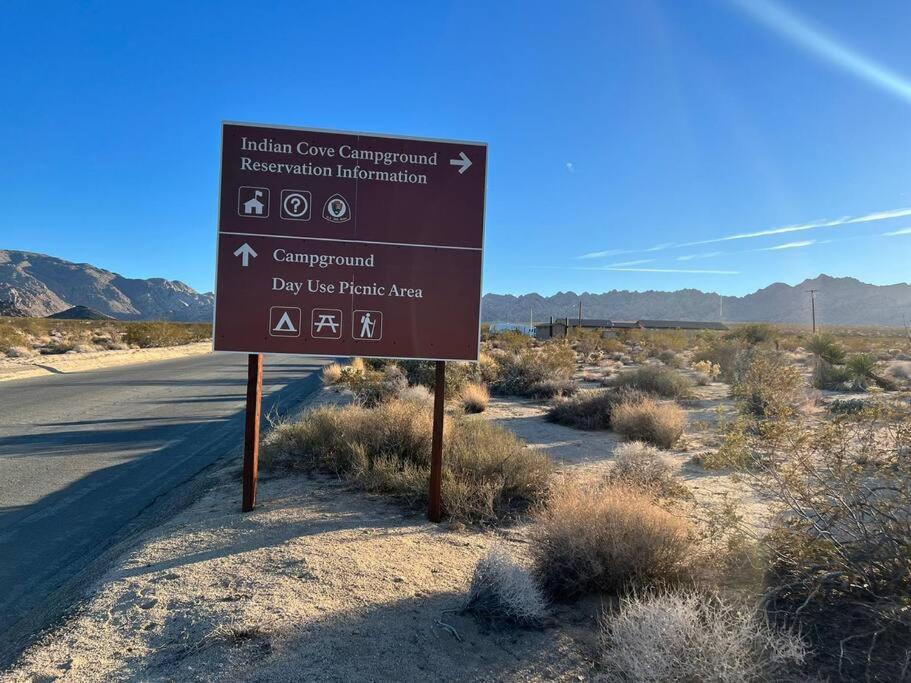 Joshua Tree National Park - Cozy Palms Getaway Apartment Twentynine Palms Exterior foto